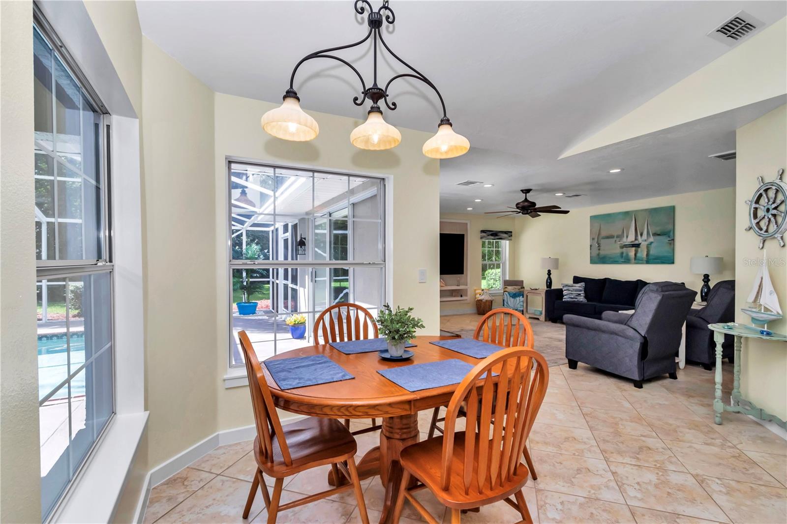 COUNTRY CLUB/OCALA UN 01 - Residential