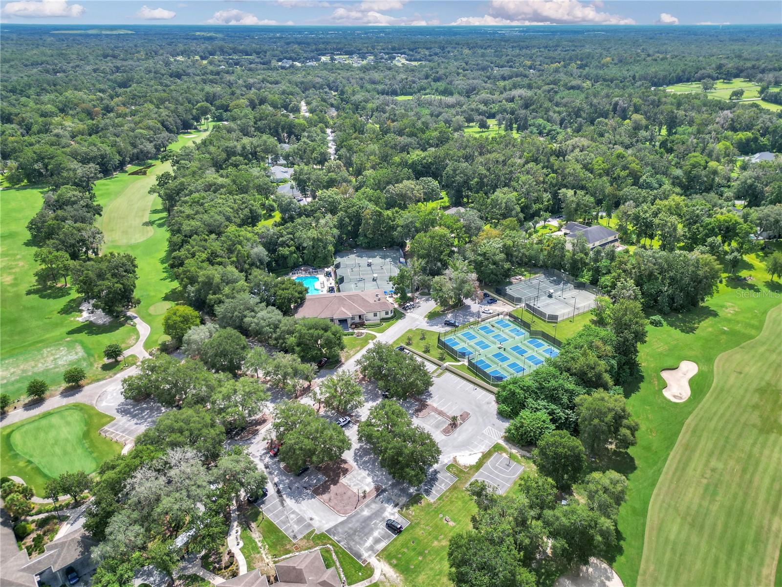 COUNTRY CLUB/OCALA UN 01 - Residential
