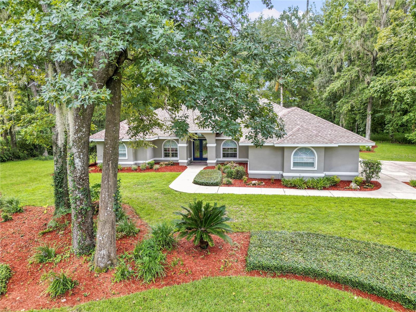 COUNTRY CLUB/OCALA UN 01 - Residential