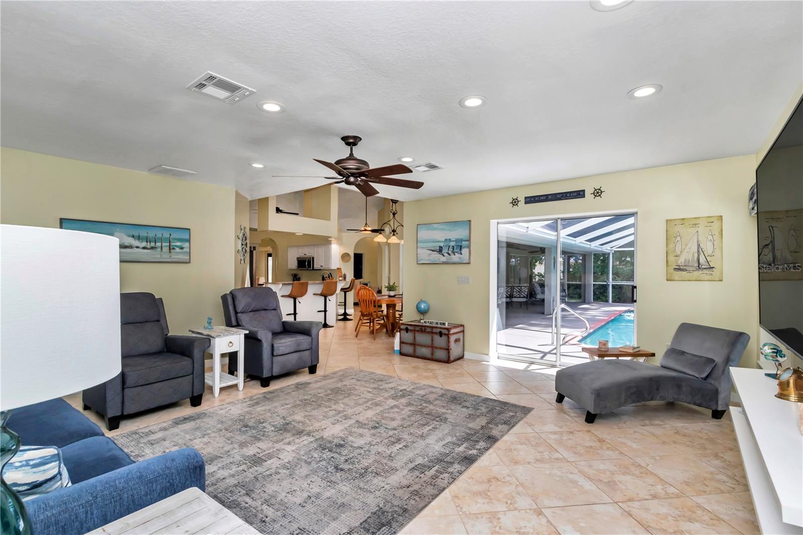 COUNTRY CLUB/OCALA UN 01 - Residential