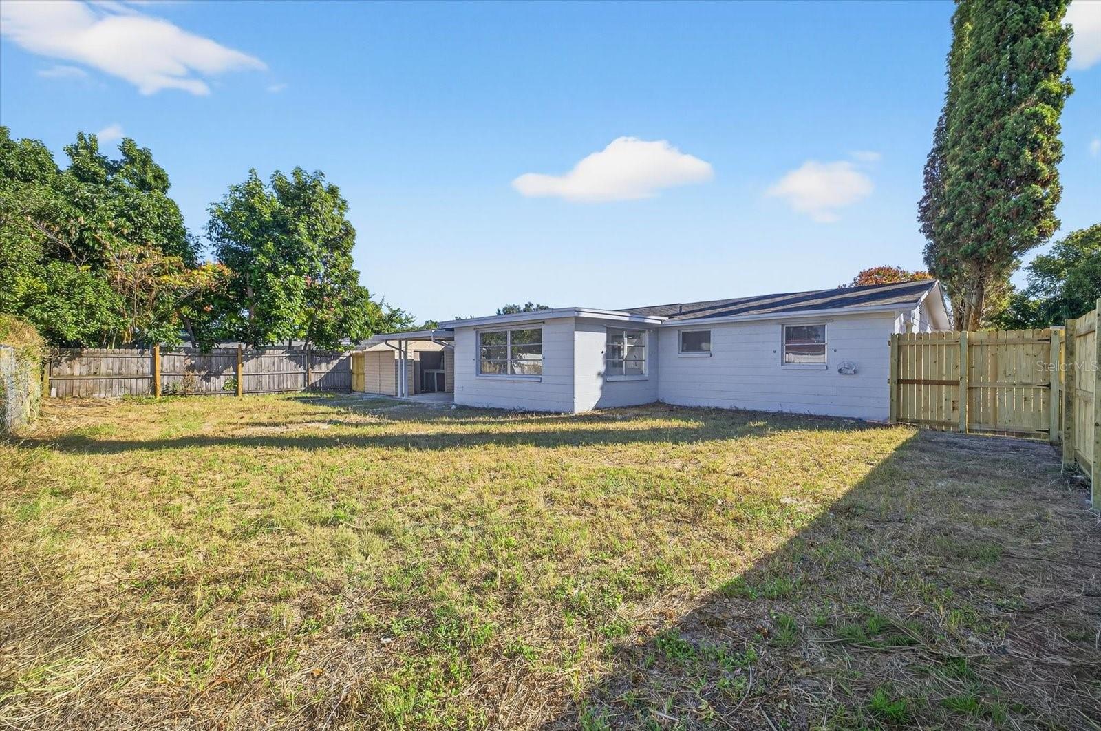 EMBASSY HILLS - Residential