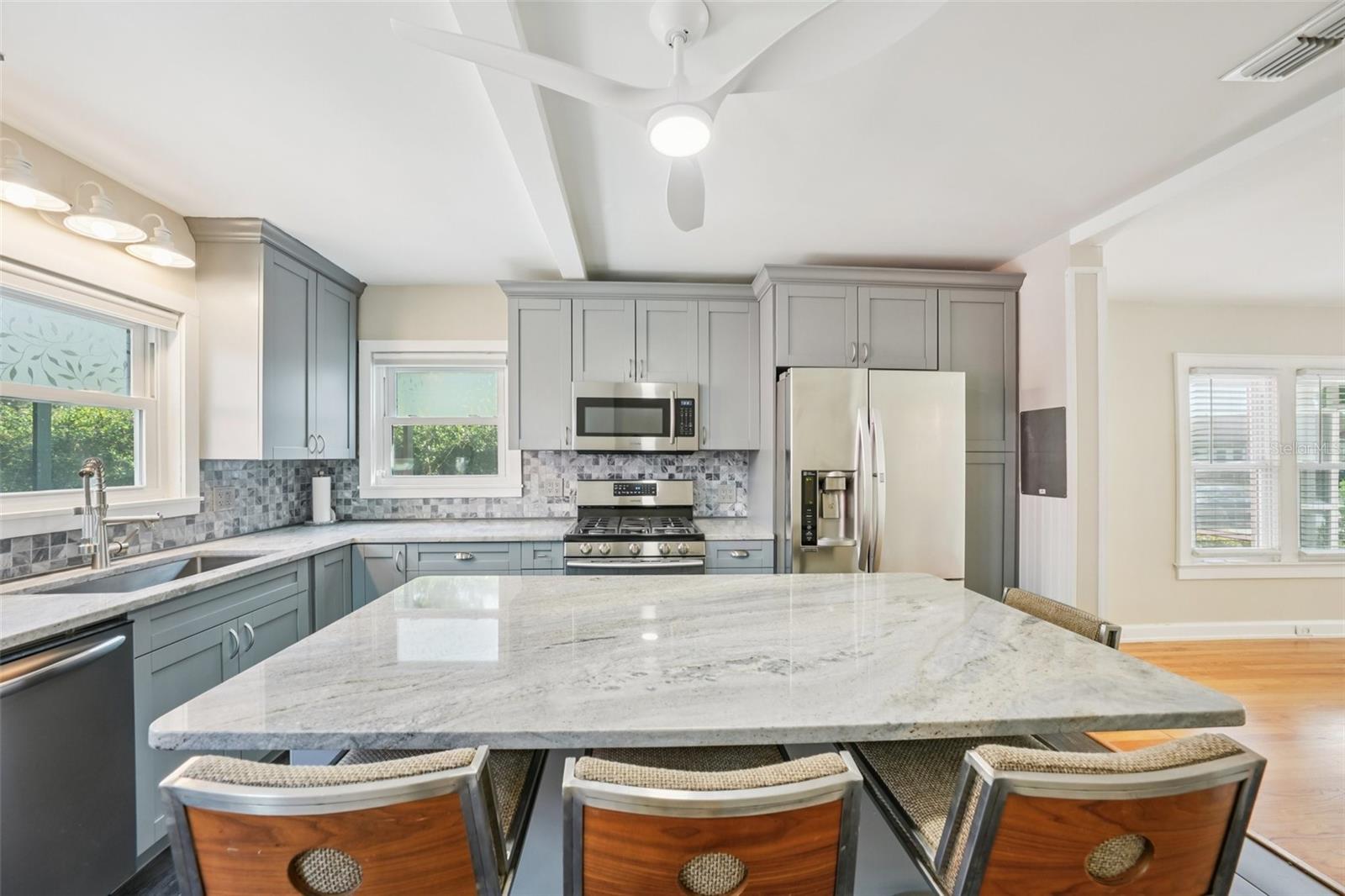 OLD KENTUCKY - Residential