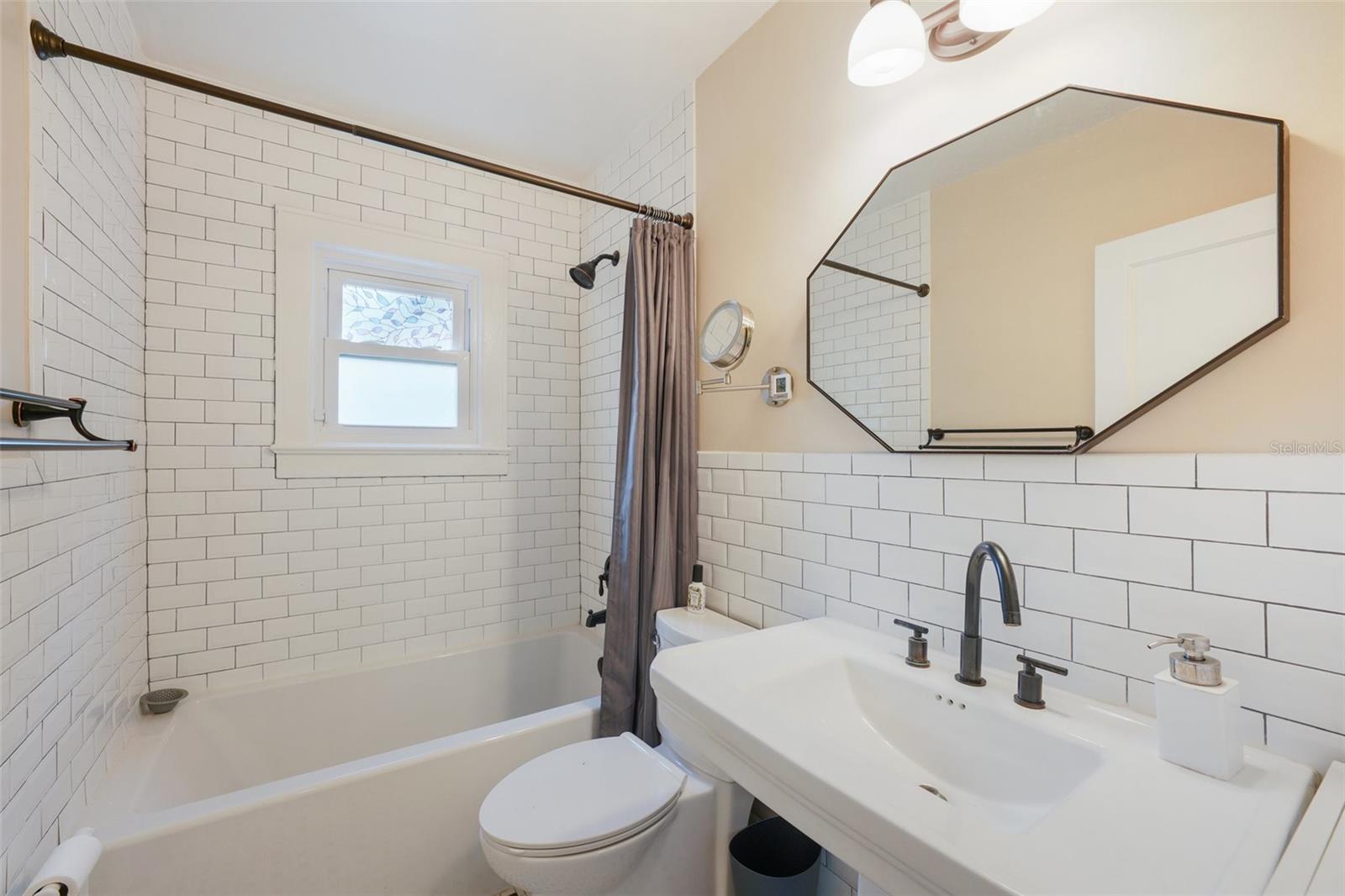 OLD KENTUCKY - Residential