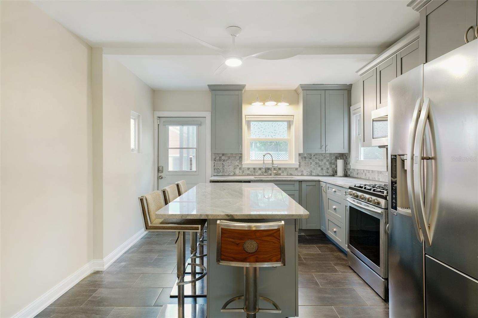 OLD KENTUCKY - Residential