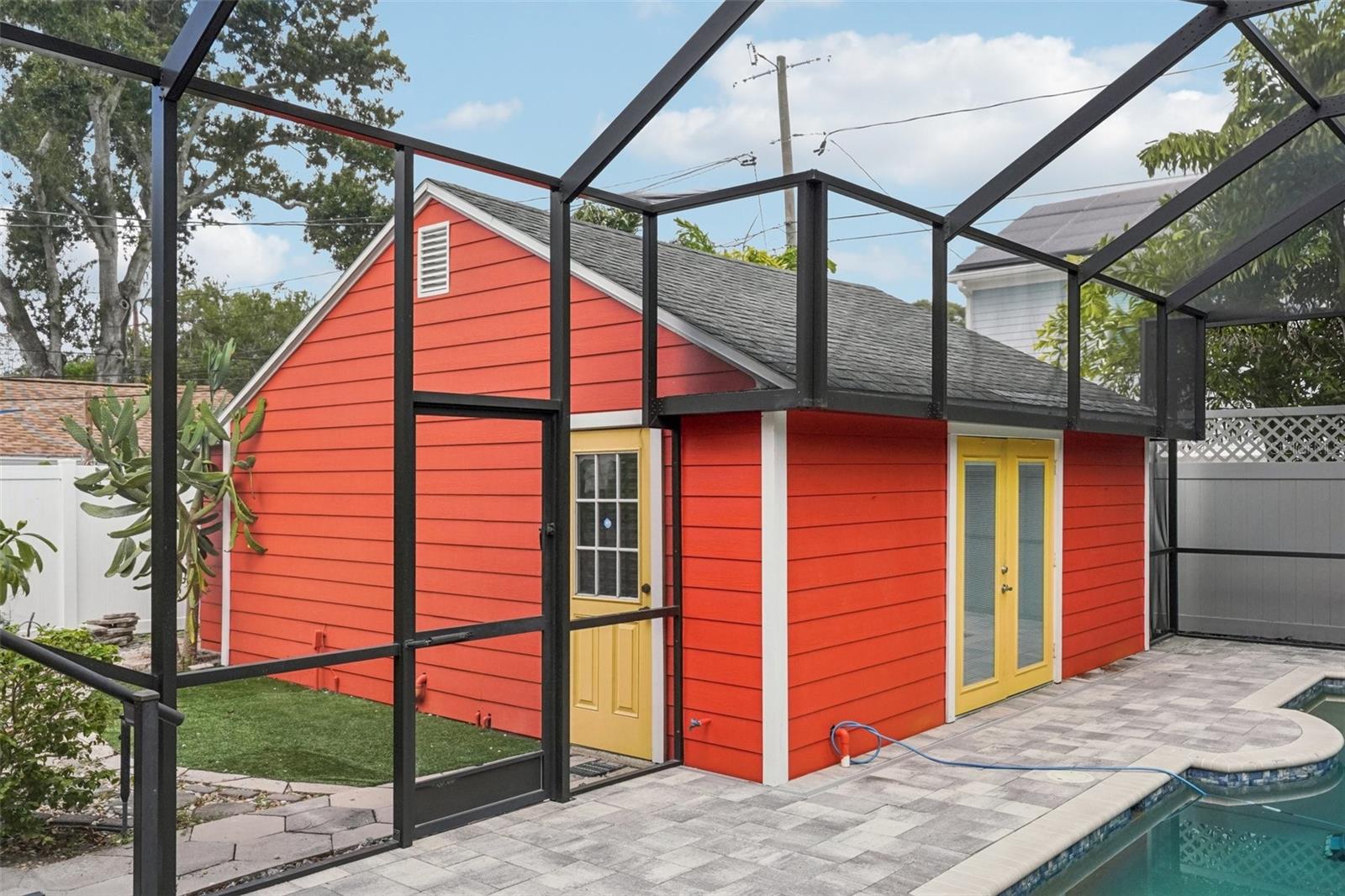 OLD KENTUCKY - Residential