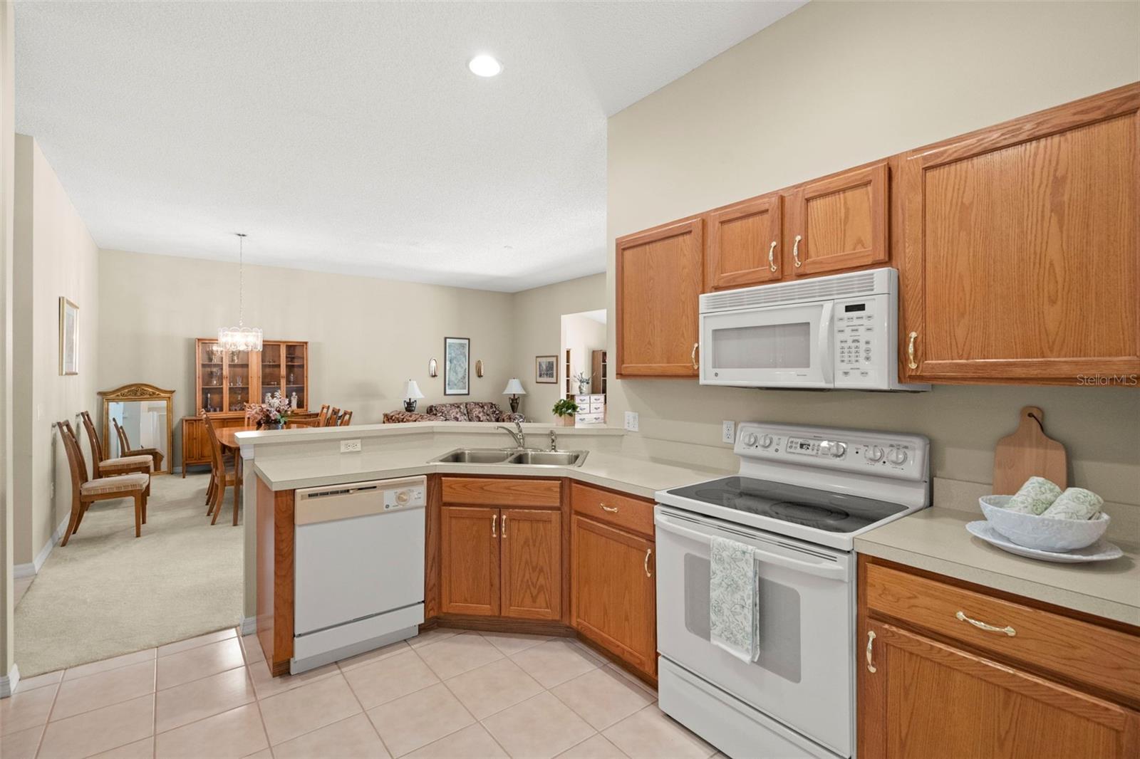 EDINBURGH CONDO - Residential