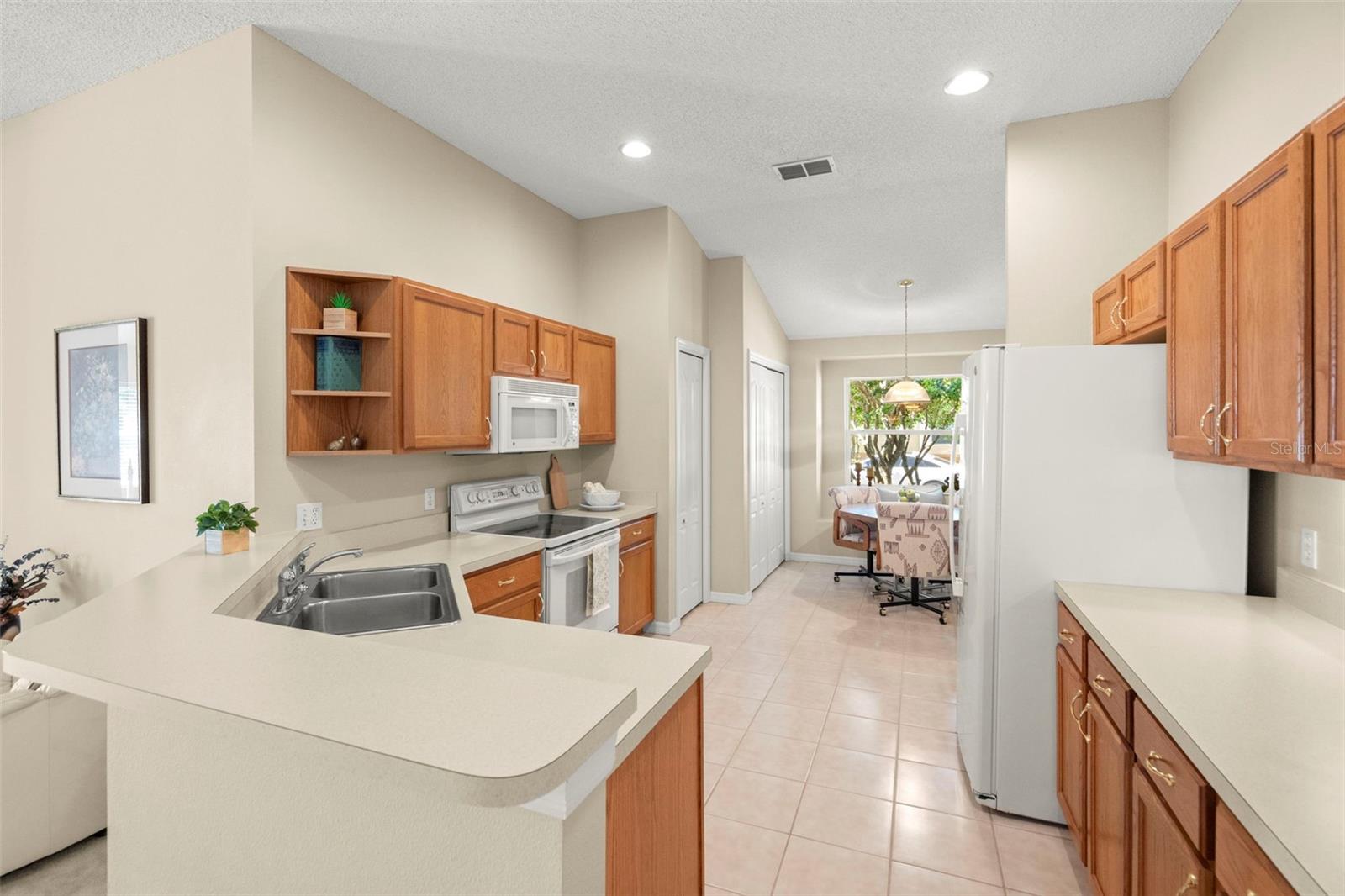 EDINBURGH CONDO - Residential