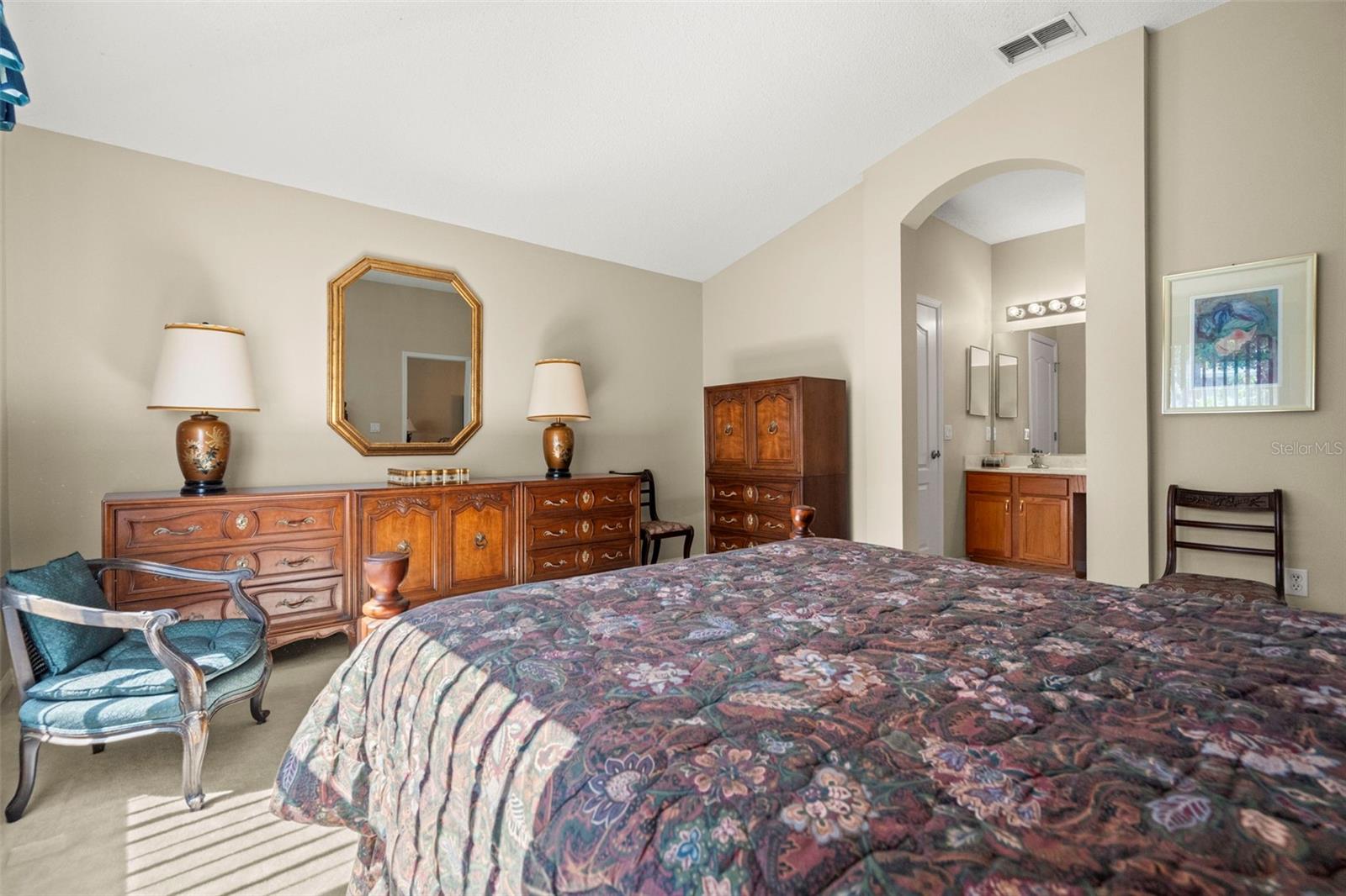 EDINBURGH CONDO - Residential