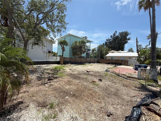 8586 E BAY DR, TREASURE ISLAND, FL 33706 - Image a7cb2761beb80c985238aa95a789efbe/2199640830