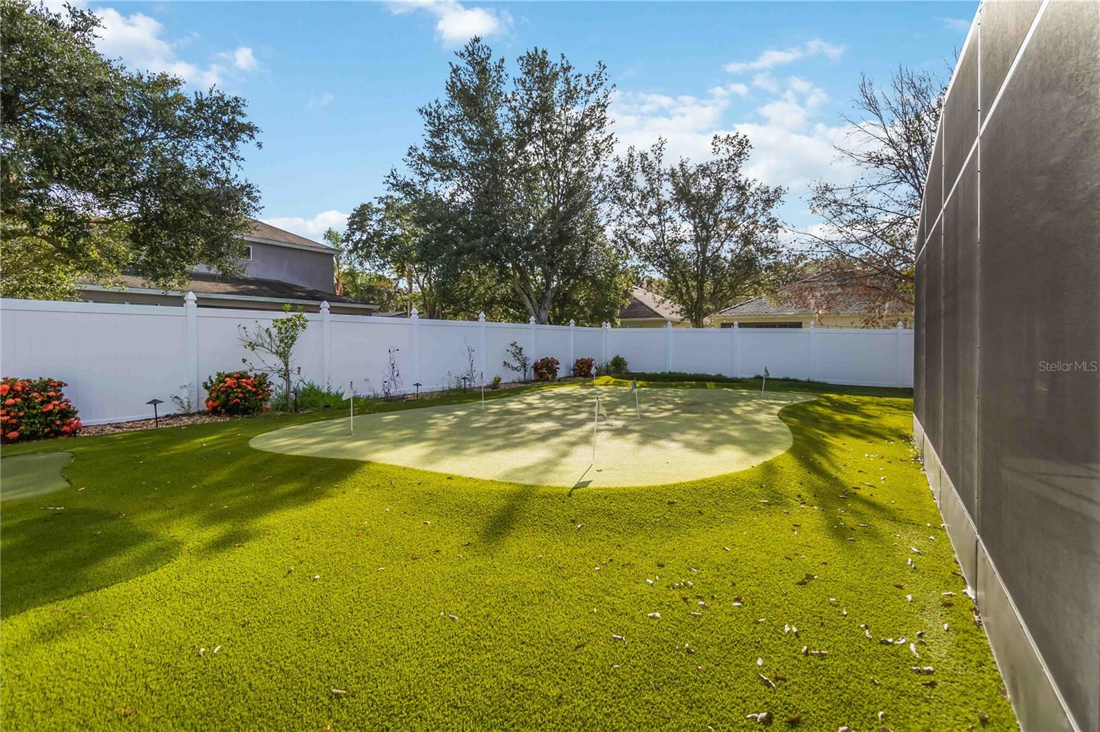 LAKES/WINDERMERE-PEACHTREE - Residential