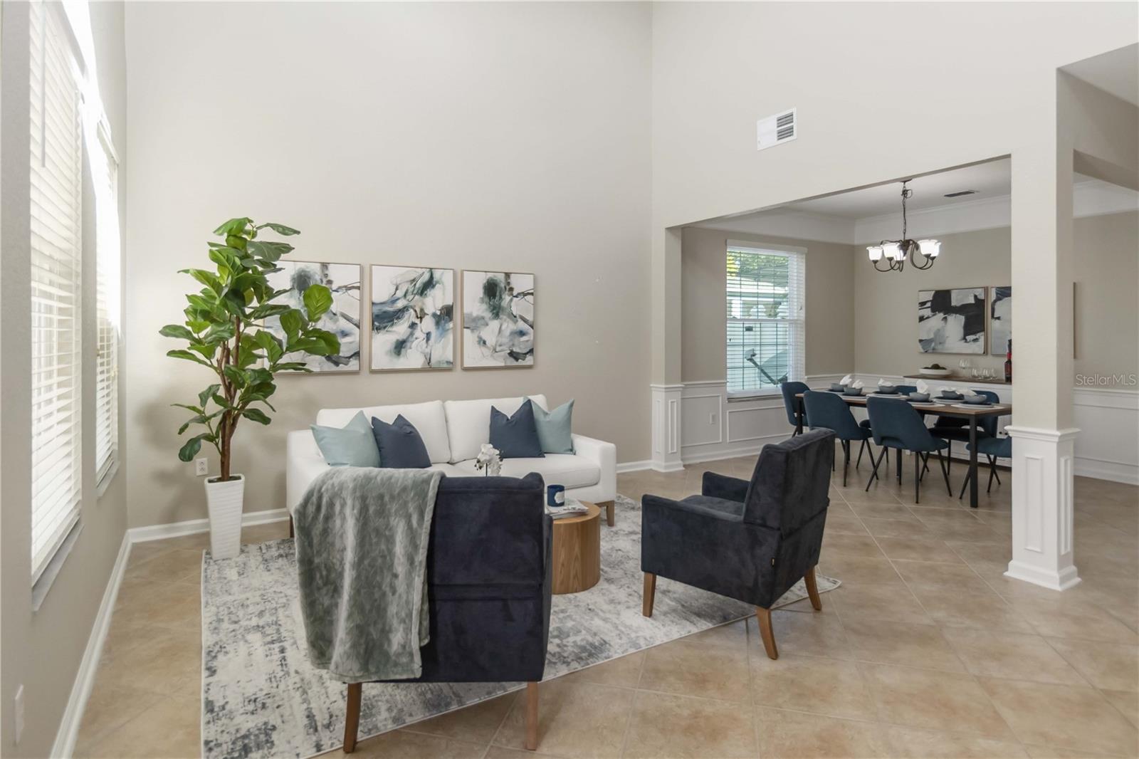 LAKES/WINDERMERE-PEACHTREE - Residential