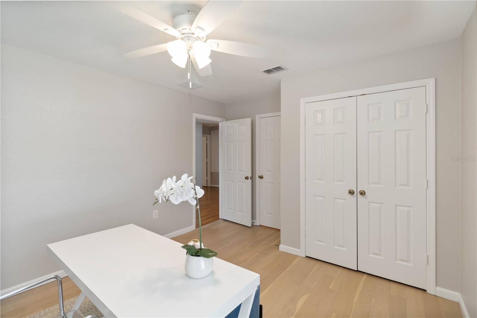 LAKES/WINDERMERE-PEACHTREE - Residential