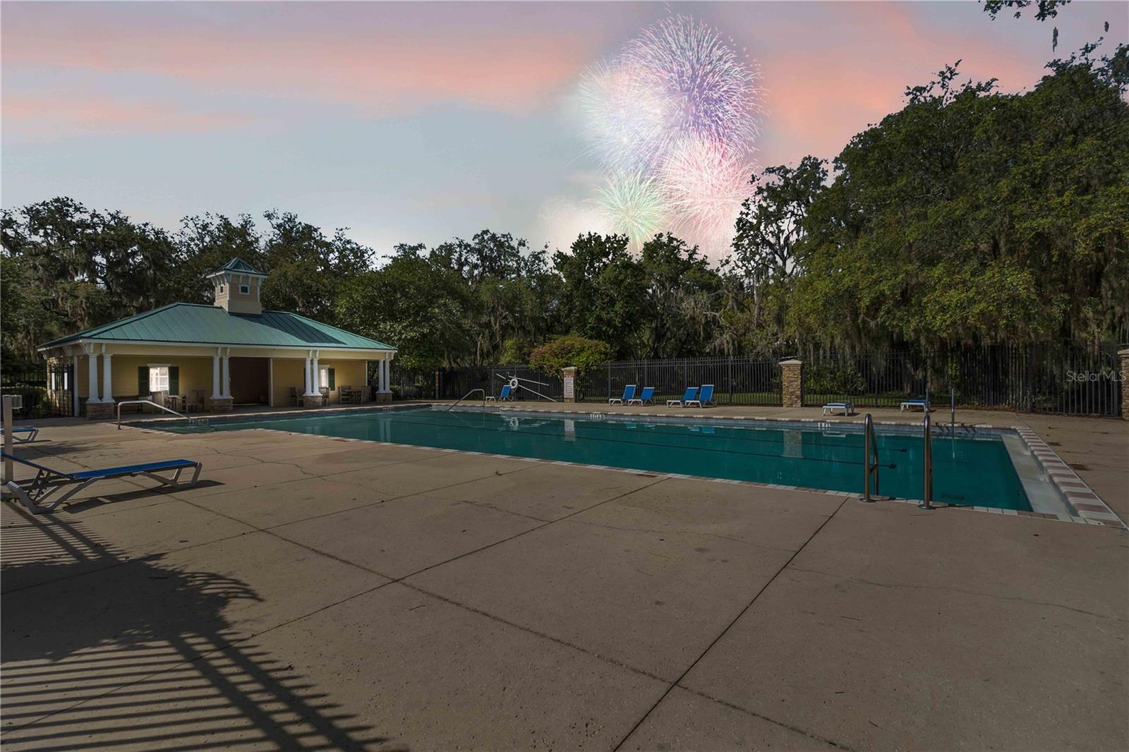 LAKES/WINDERMERE-PEACHTREE - Residential