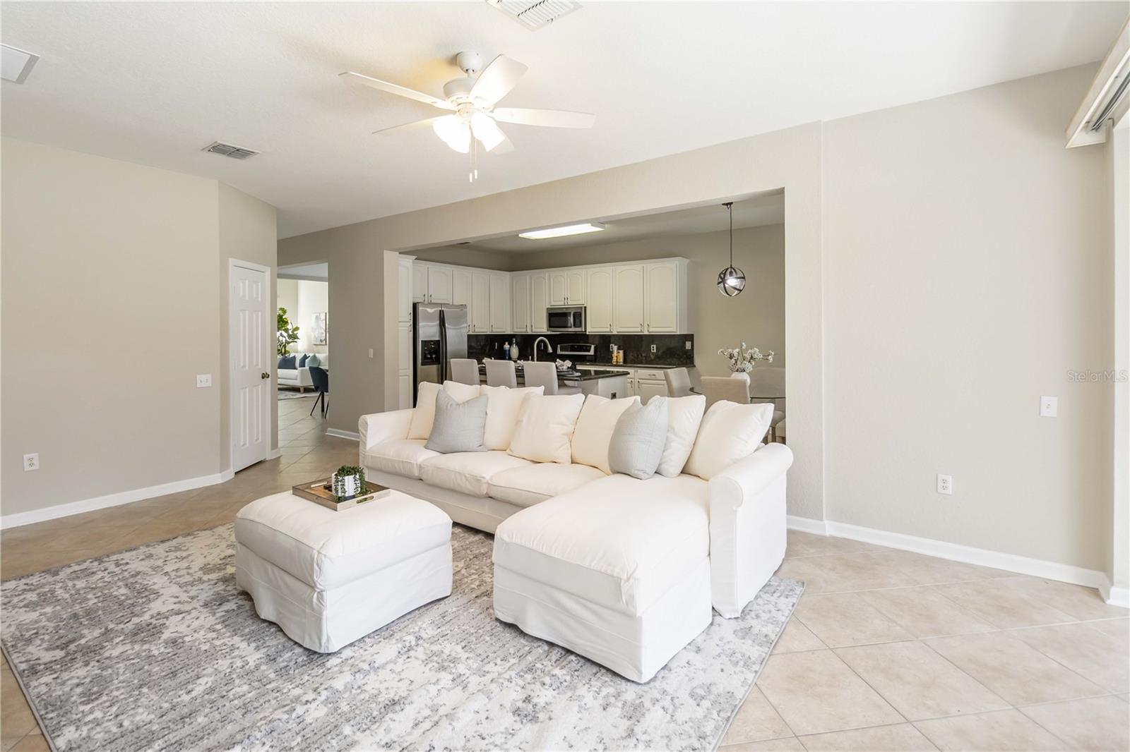 LAKES/WINDERMERE-PEACHTREE - Residential