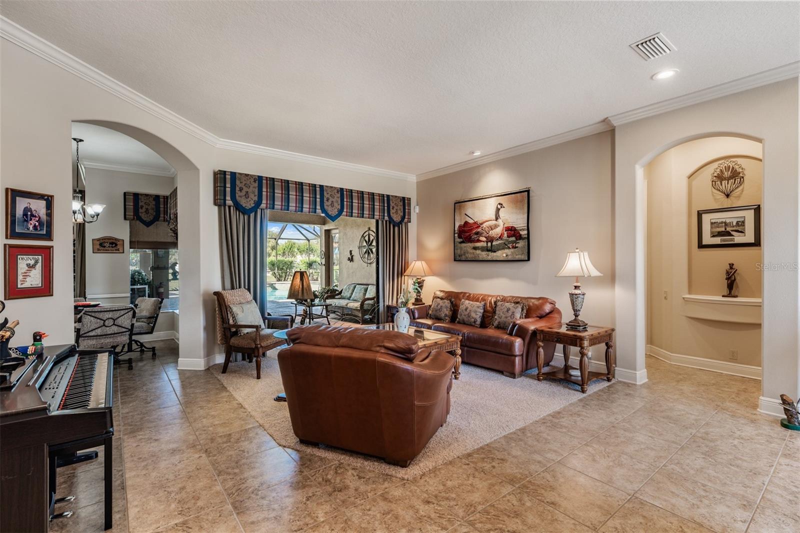 LAKE JOVITA GOLF AND COUNTRY CLUB - Residential
