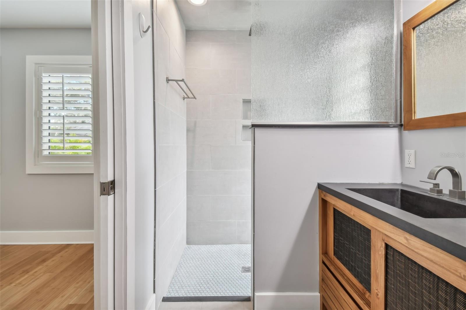 EAGLES NEST GARDENS ESTATES - Residential Lease