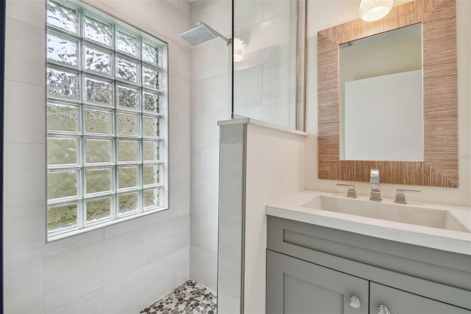 EAGLES NEST GARDENS ESTATES - Residential Lease