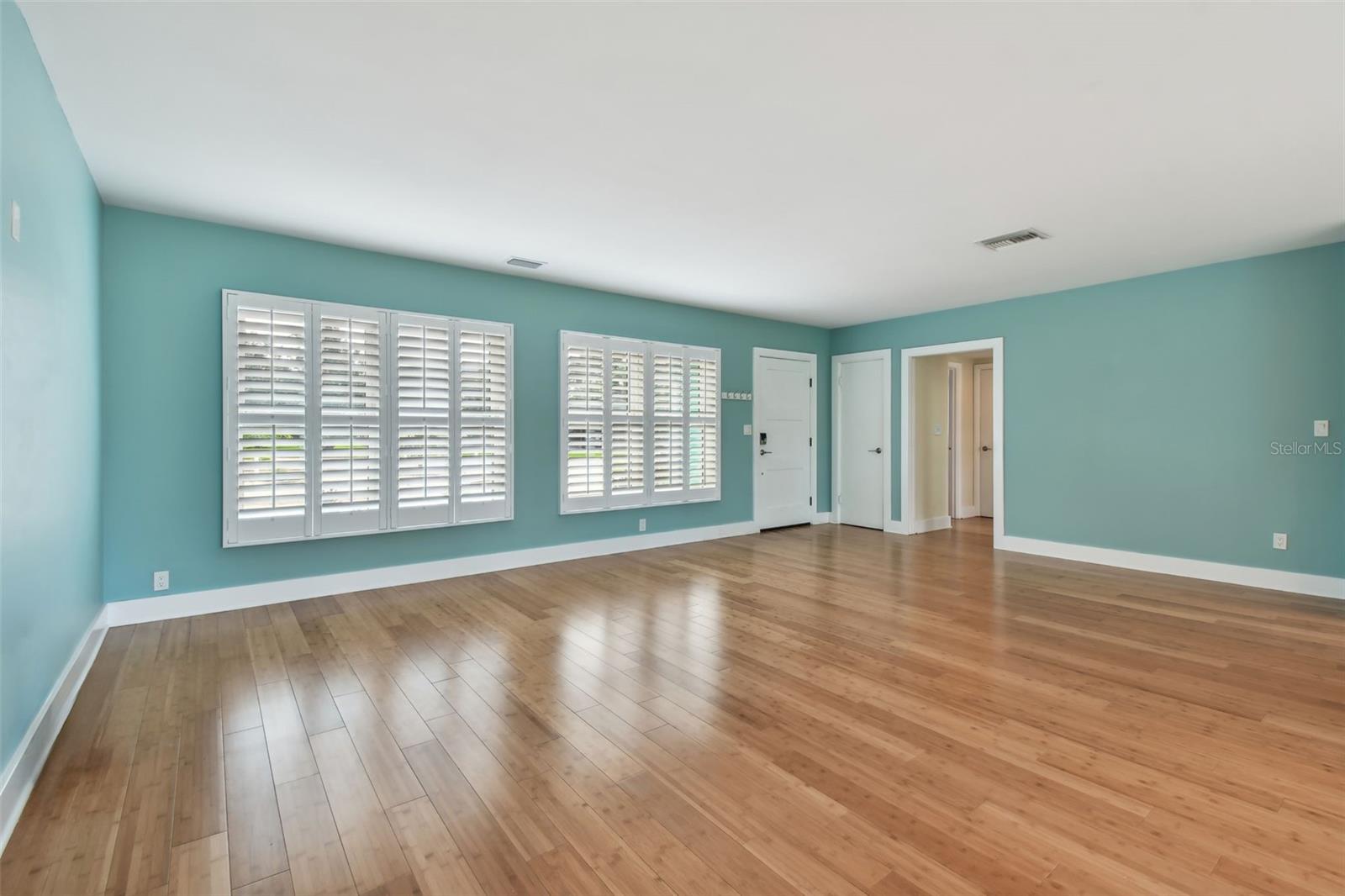 EAGLES NEST GARDENS ESTATES - Residential Lease