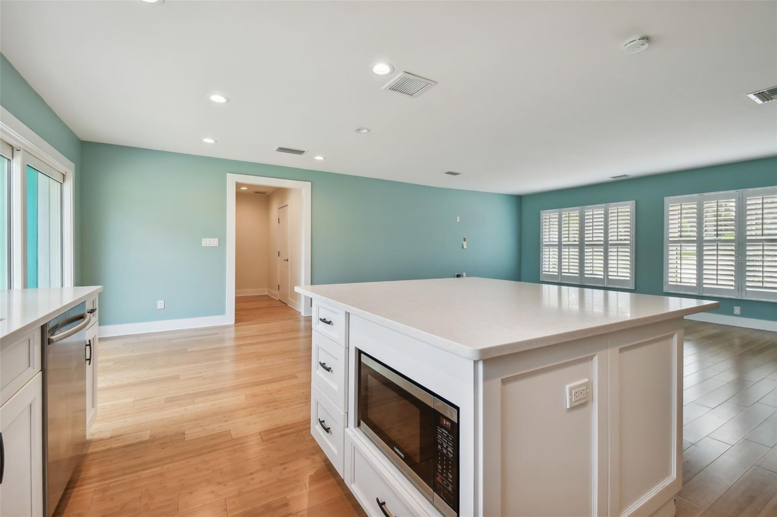 EAGLES NEST GARDENS ESTATES - Residential Lease