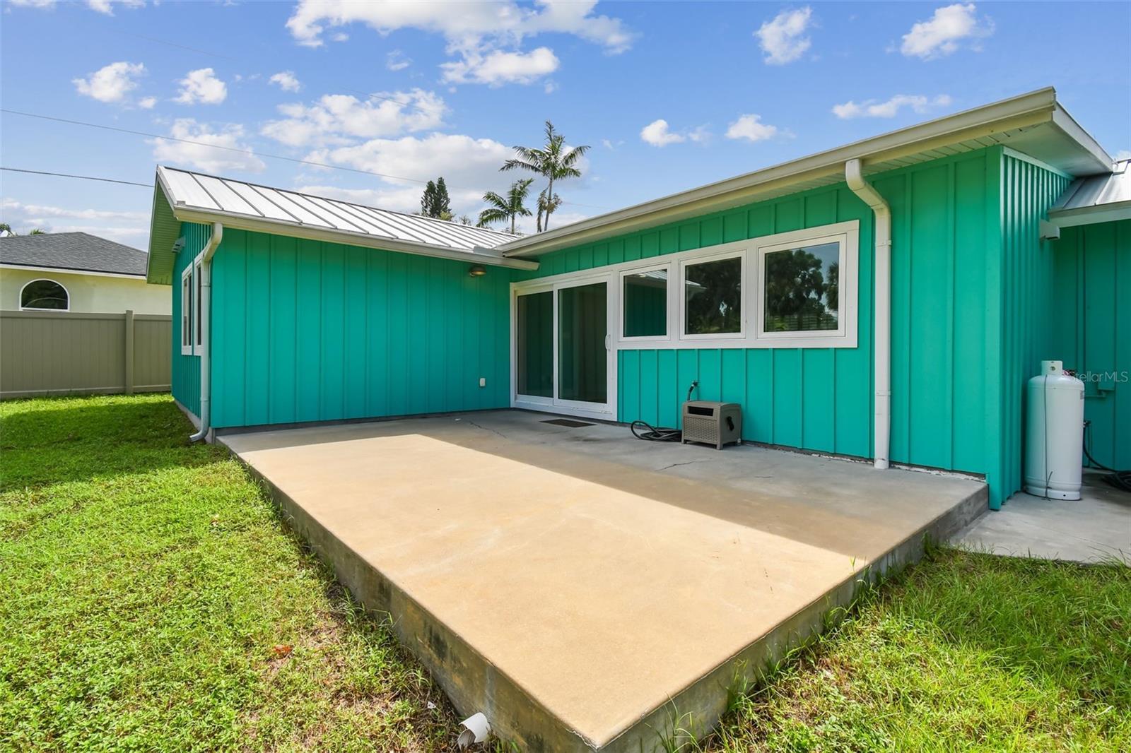 EAGLES NEST GARDENS ESTATES - Residential Lease