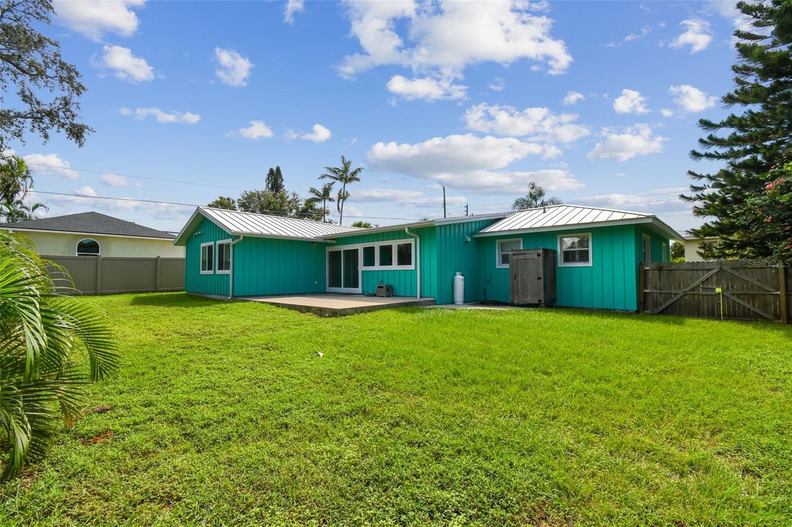 EAGLES NEST GARDENS ESTATES - Residential Lease