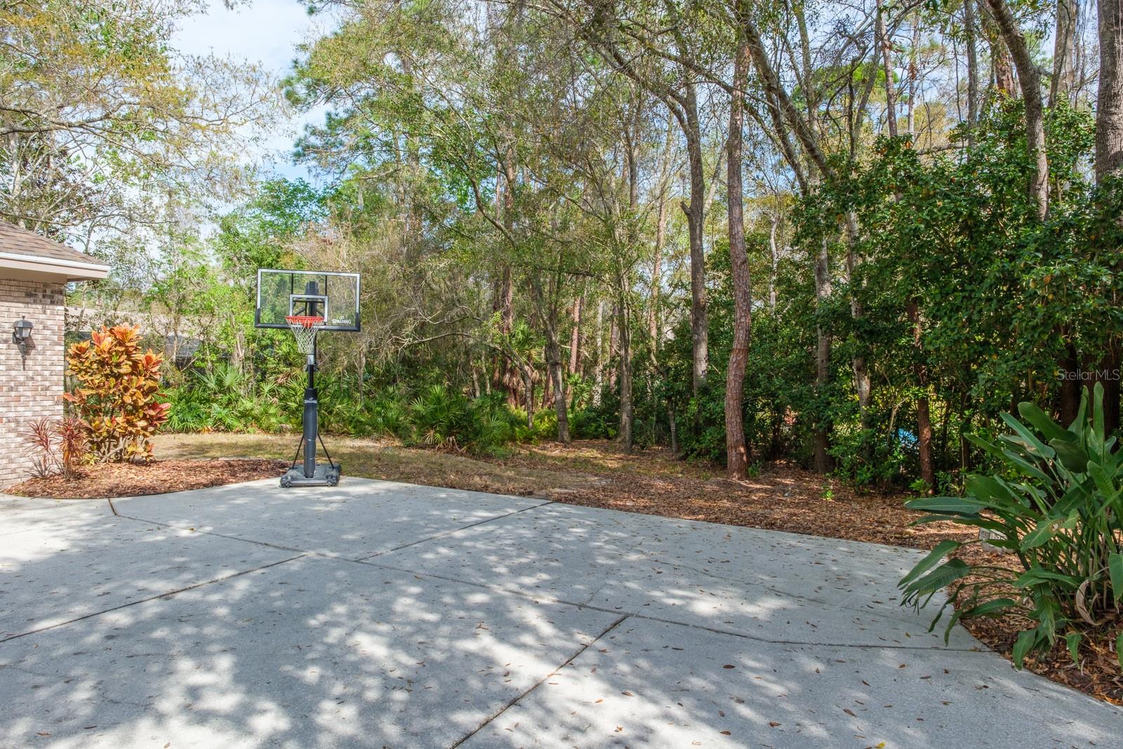 DEERPATH UNIT ONE - Residential