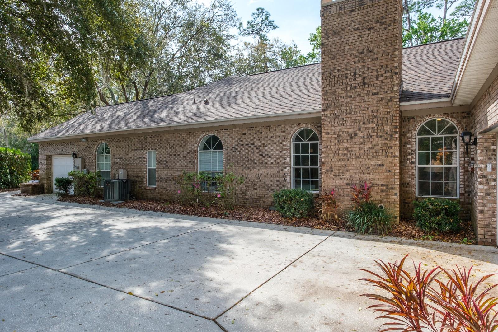 DEERPATH UNIT ONE - Residential