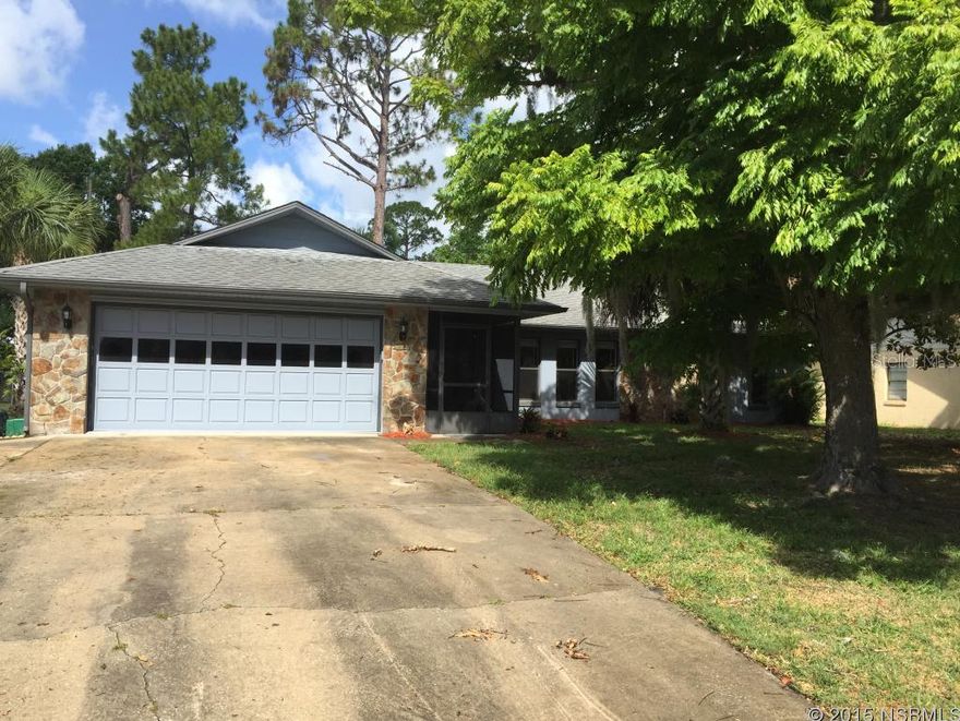 Large 3/2/2 for rent in Edgewater. Taking applications now. Available for occupancy June 1, 2017.