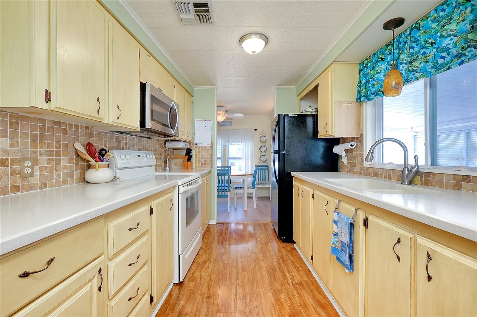 VENICE ISLE - Residential