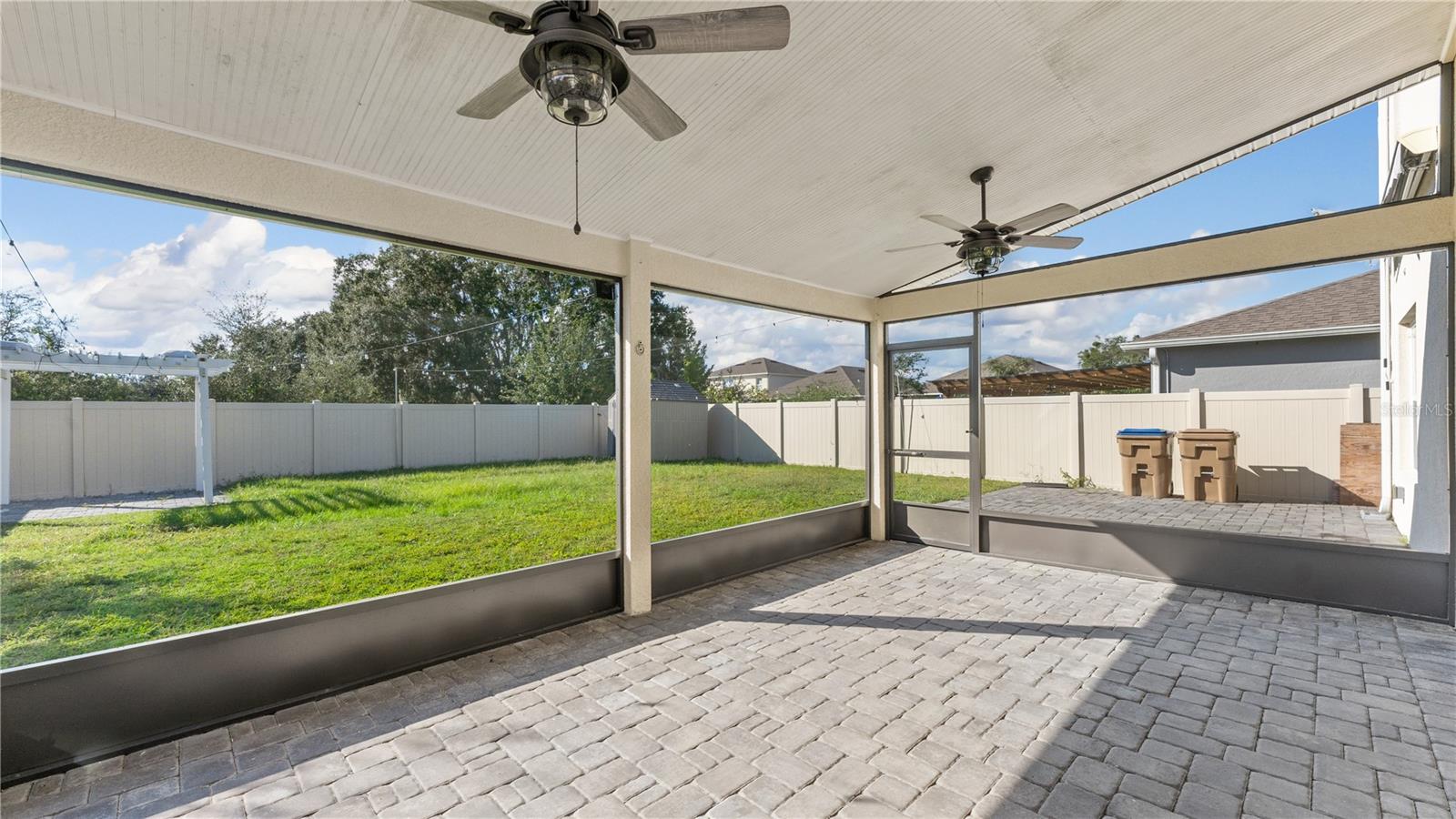 BARRINGTON - Residential Lease