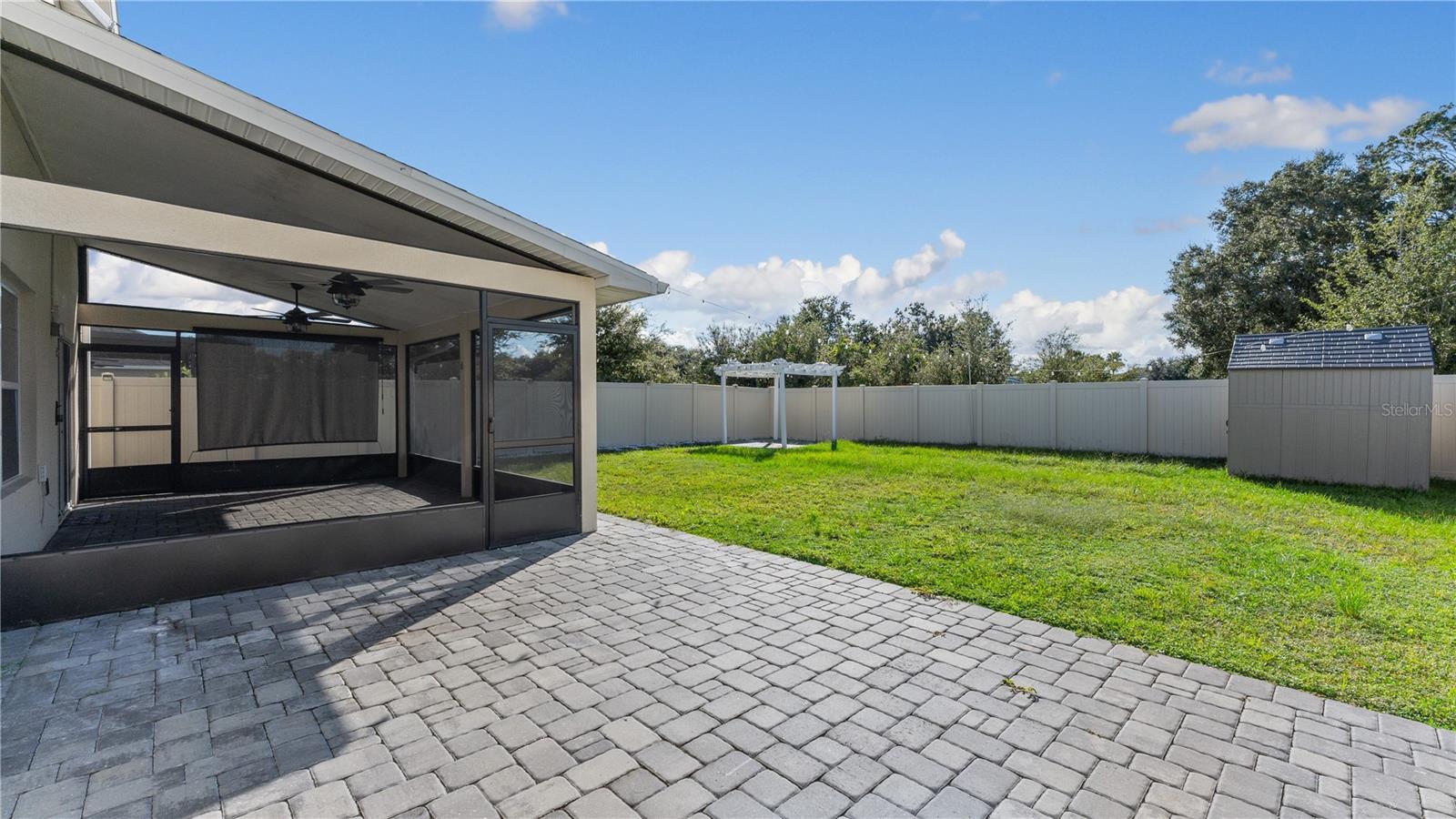 BARRINGTON - Residential Lease