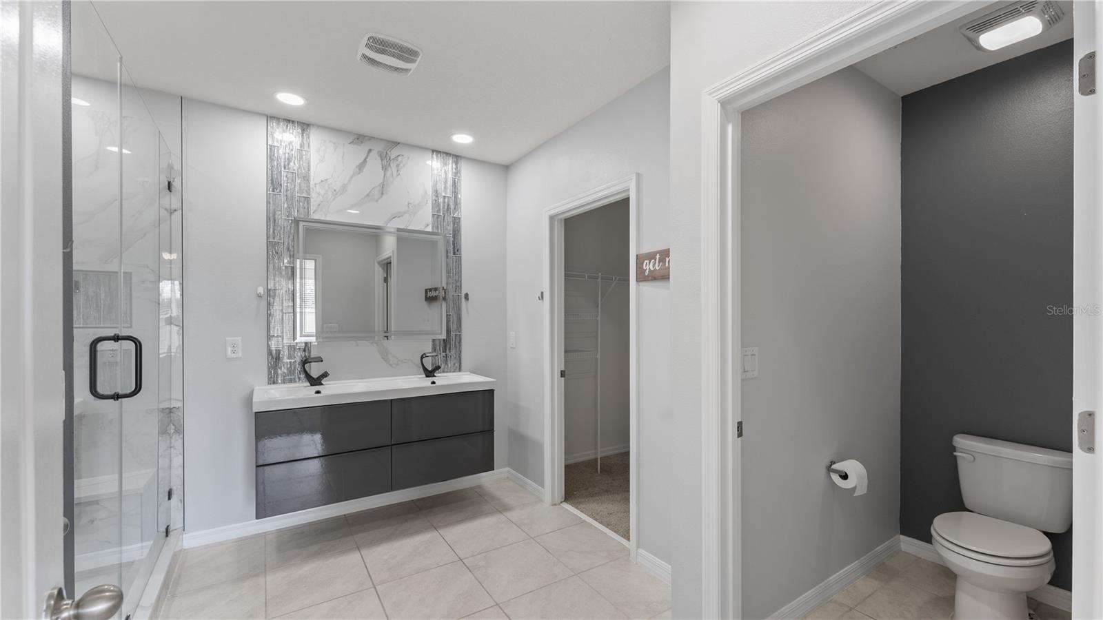 BARRINGTON - Residential Lease