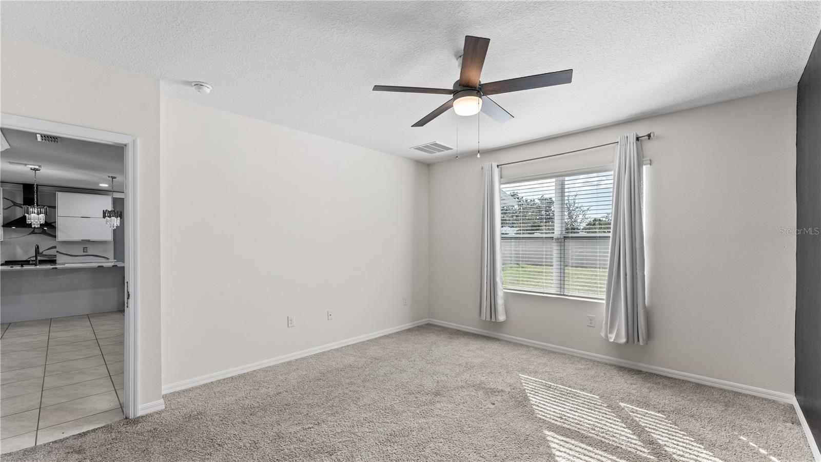 BARRINGTON - Residential Lease