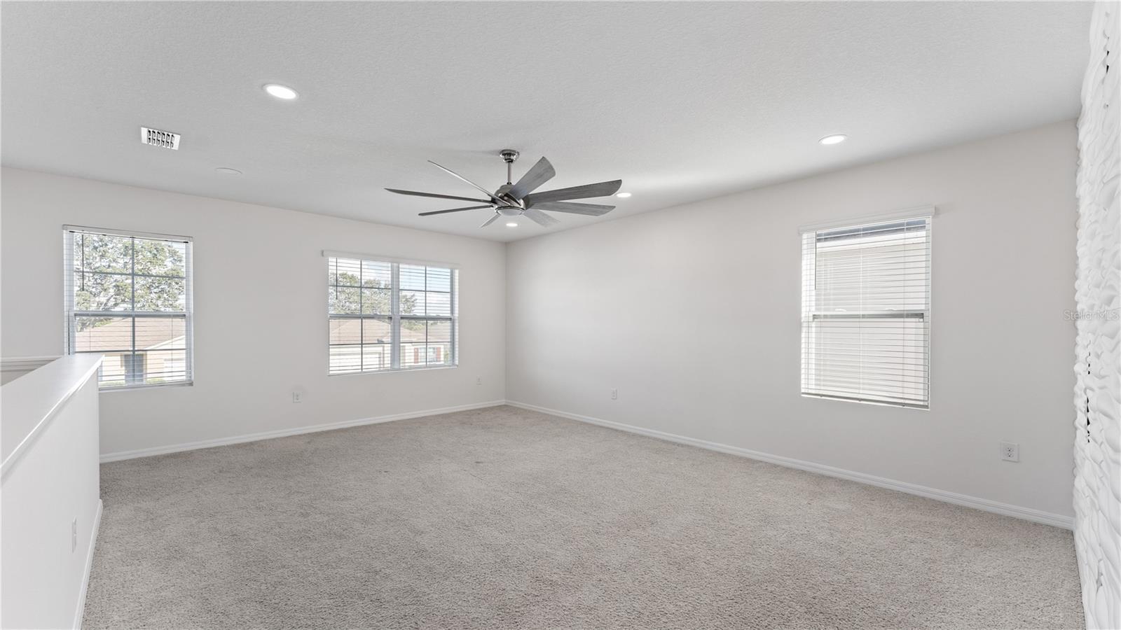 BARRINGTON - Residential Lease