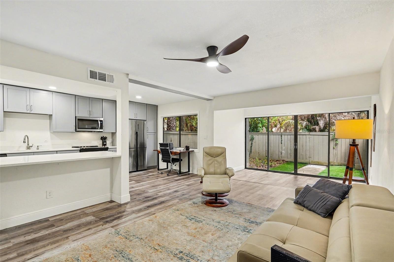 CROWN OAKS - Residential