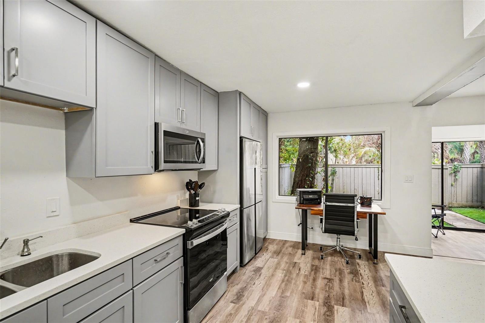 CROWN OAKS - Residential