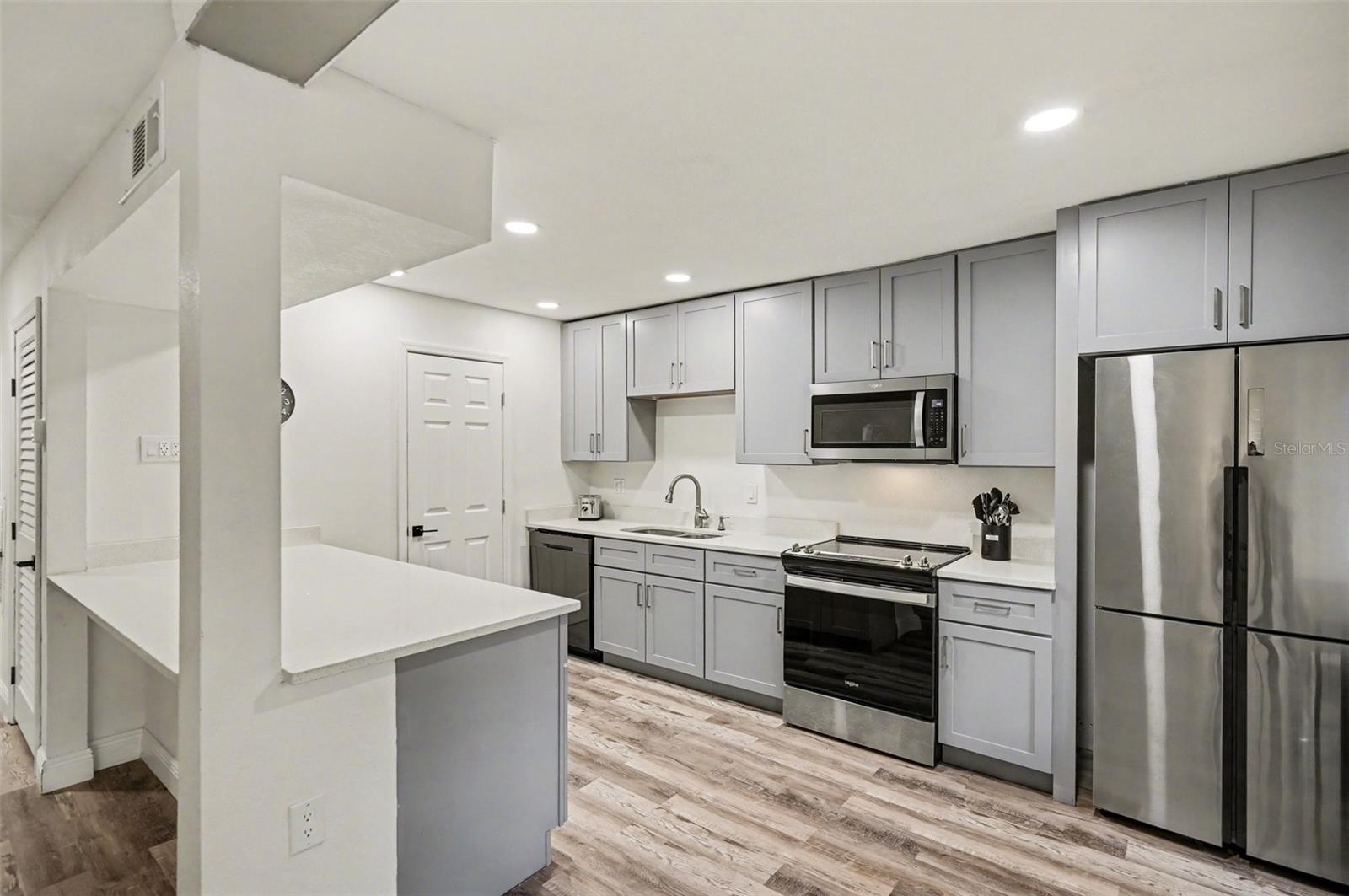 CROWN OAKS - Residential
