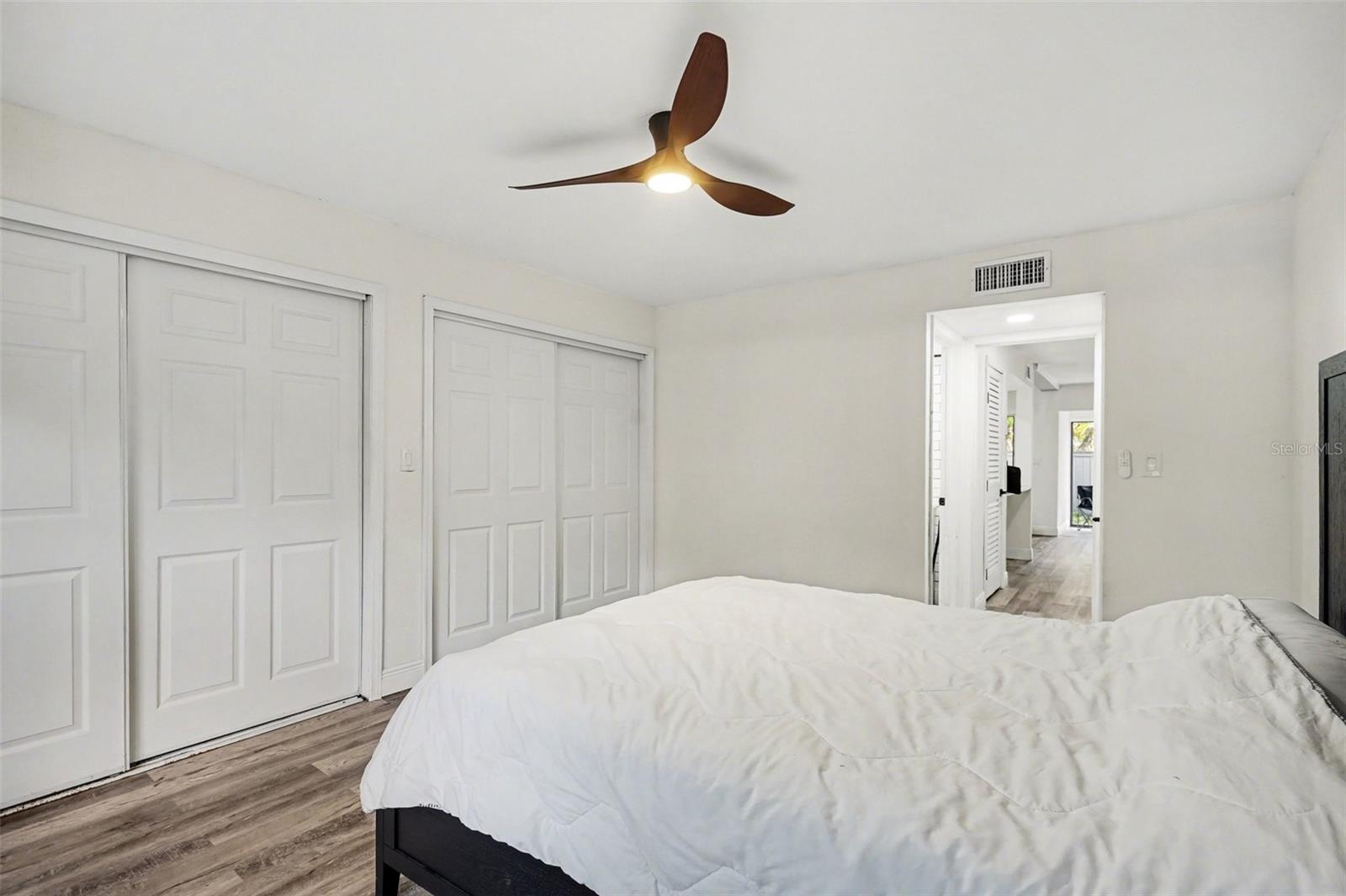CROWN OAKS - Residential
