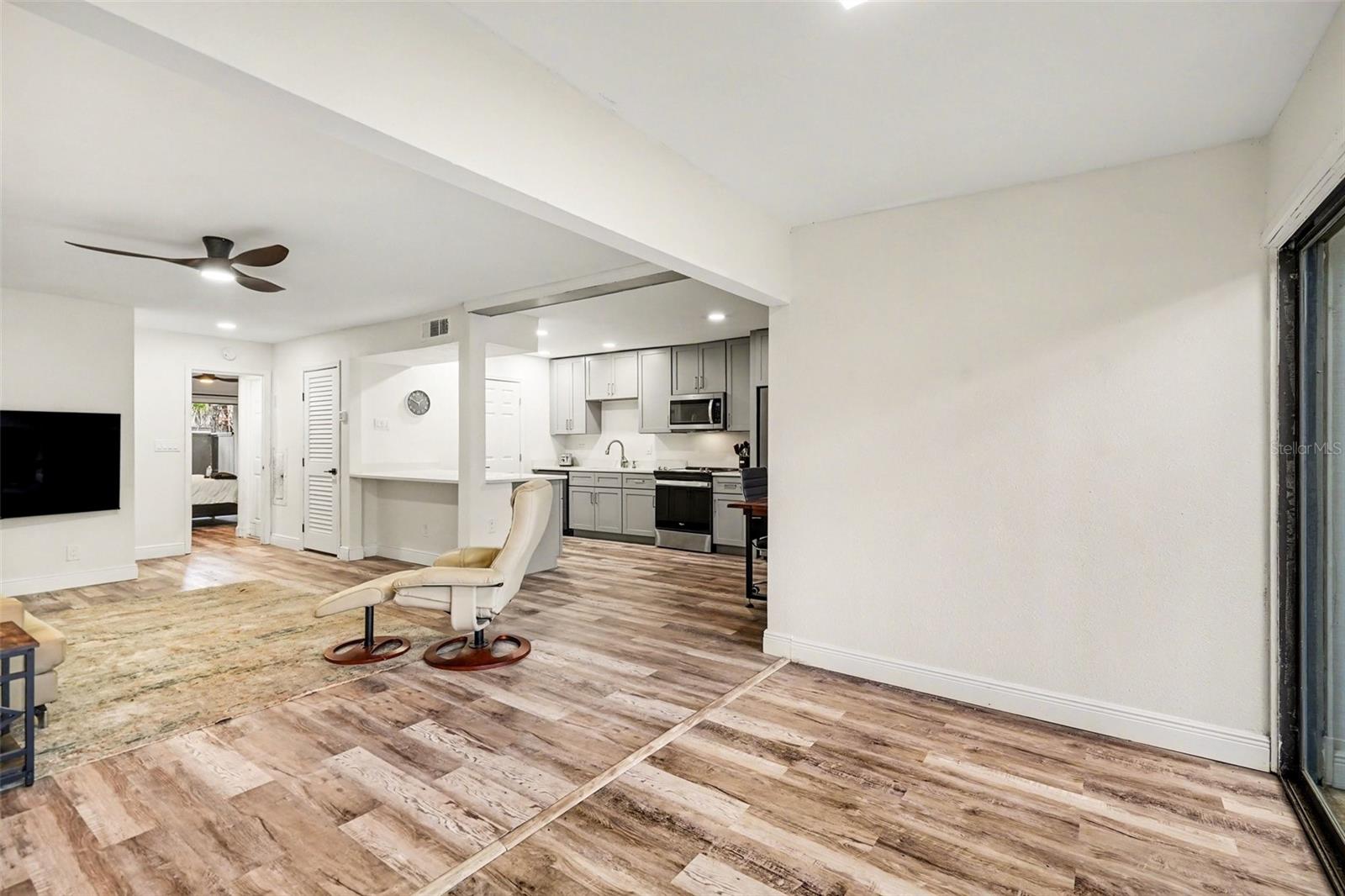 CROWN OAKS - Residential