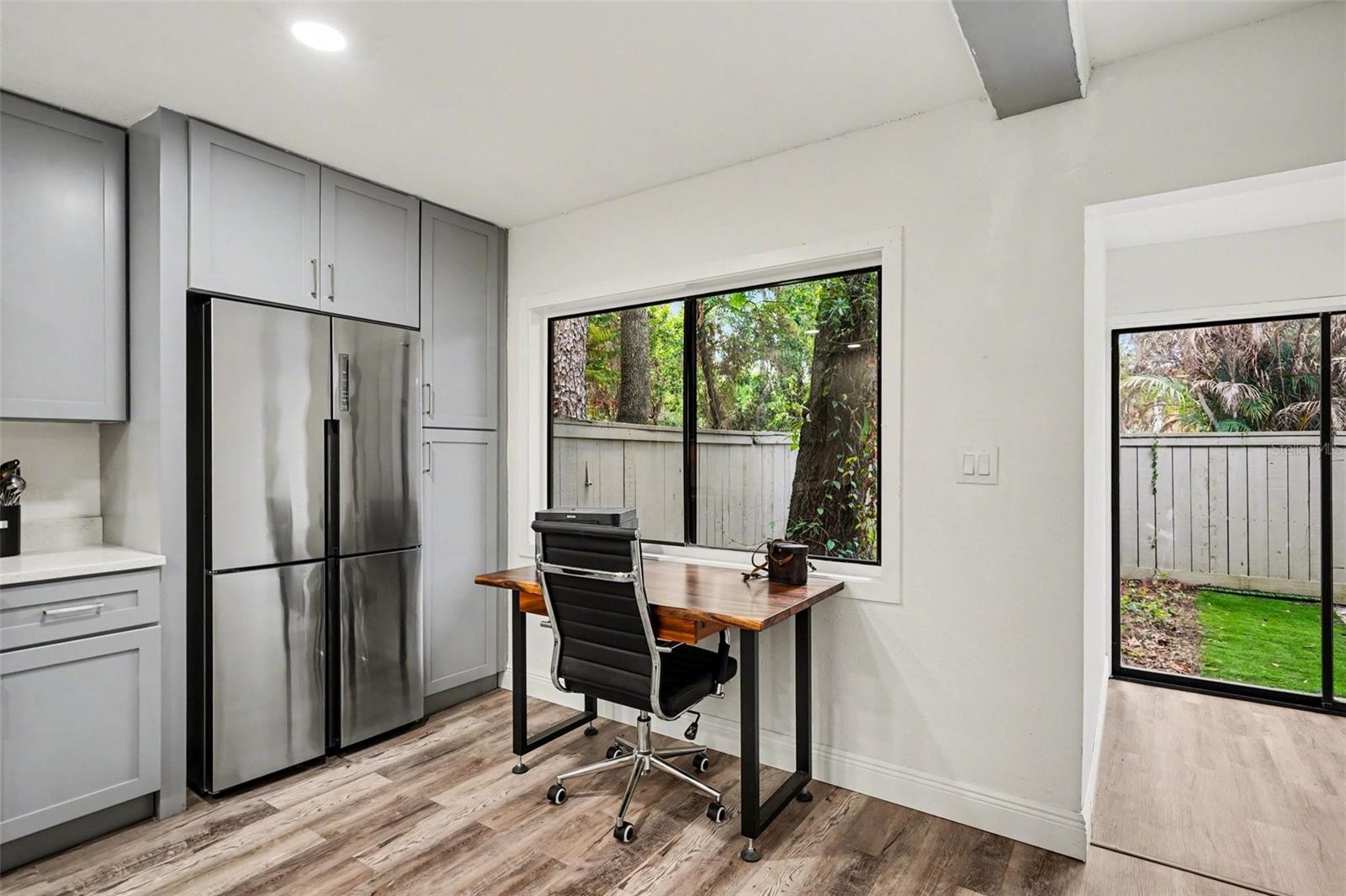 CROWN OAKS - Residential