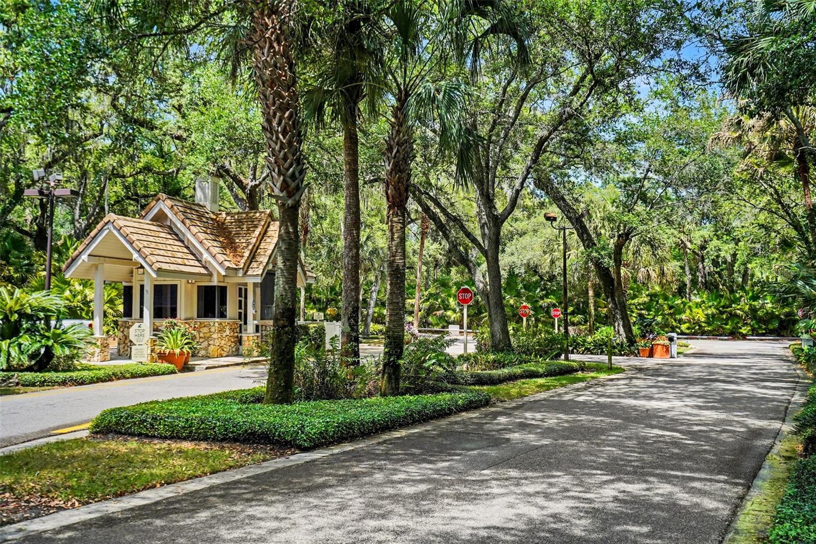 CROWN OAKS - Residential