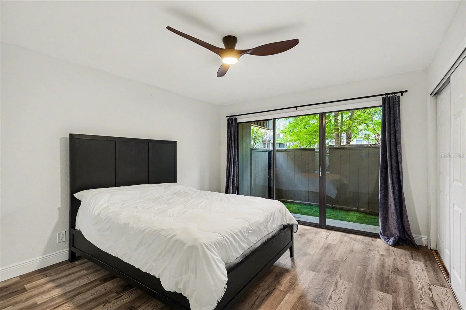 CROWN OAKS - Residential