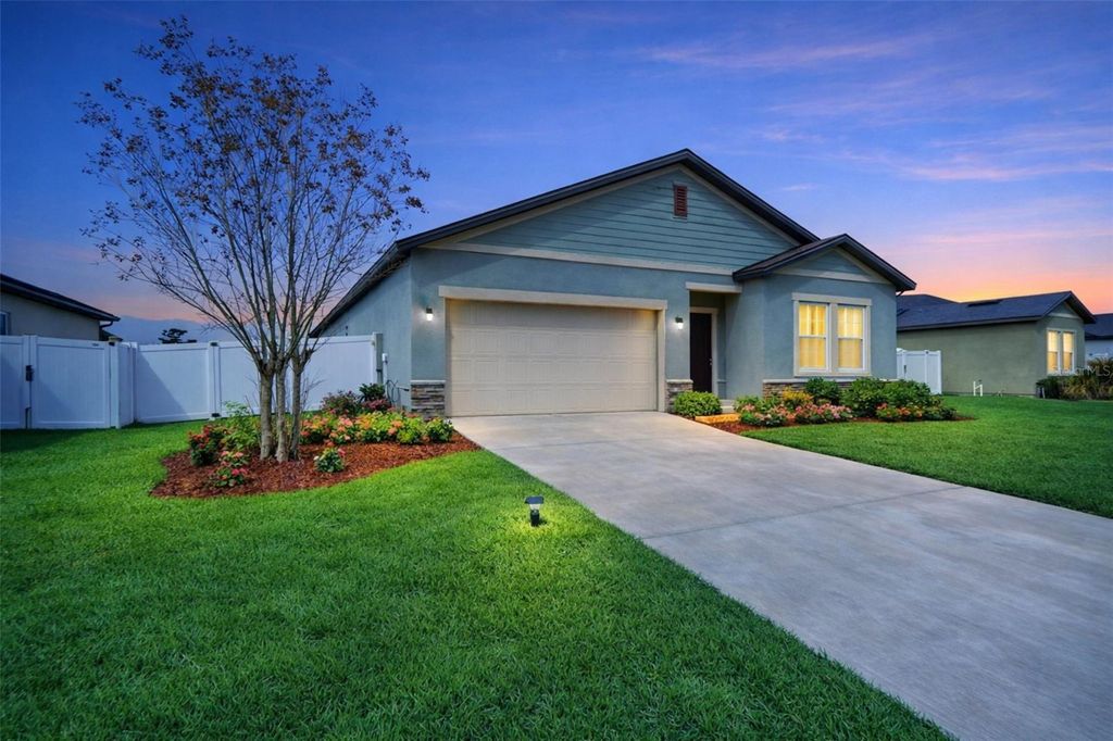 Photo of 326 Hidden Lake Loop, Haines City, FL 33844 (MLS # S5147482)