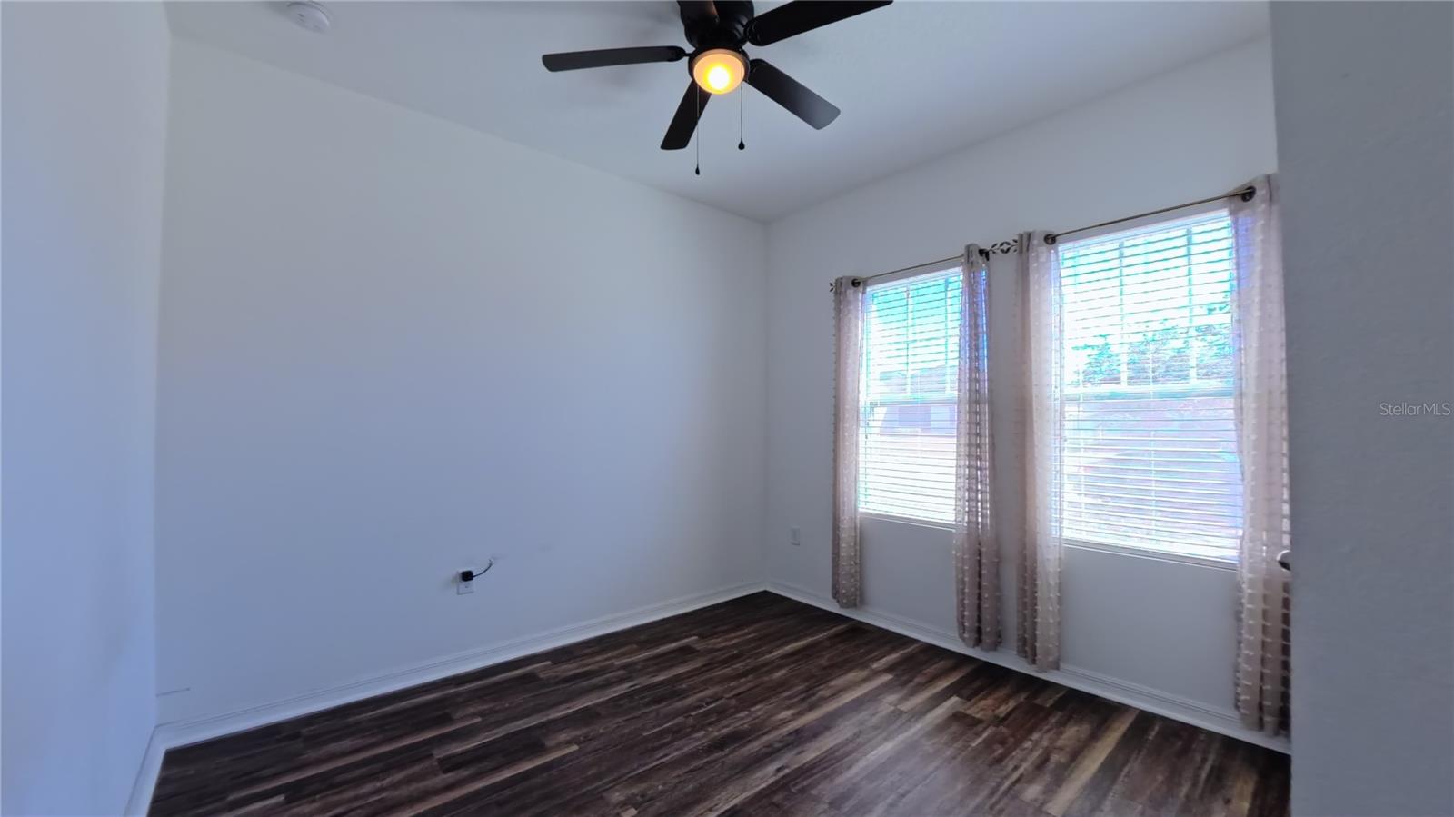 HIDDEN LAKE PRESERVE - Residential