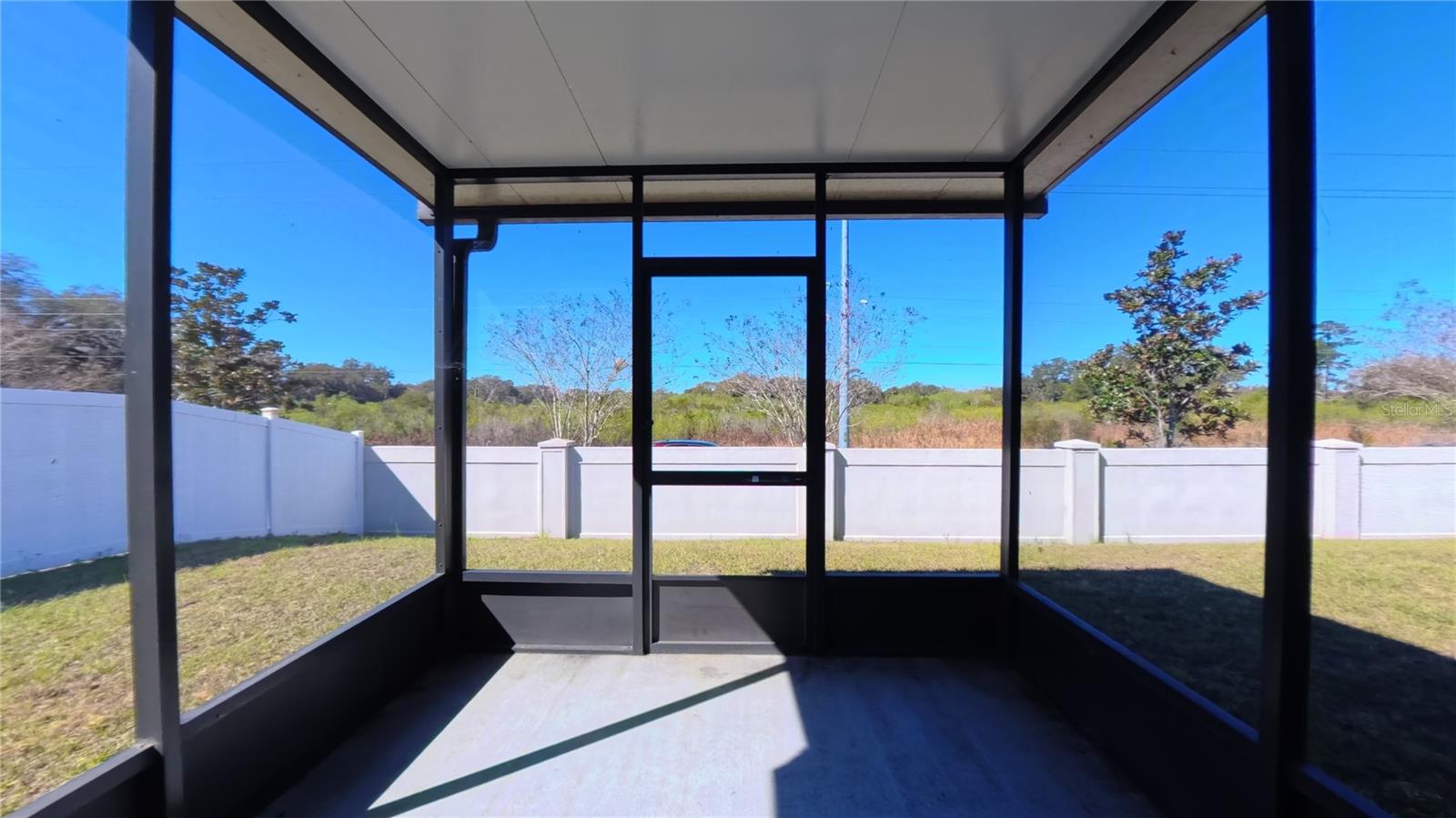 HIDDEN LAKE PRESERVE - Residential