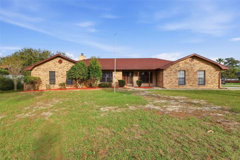 Photo of 432 N Pine Meadow Drive, Debary, FL 32713 (MLS # V4947956)