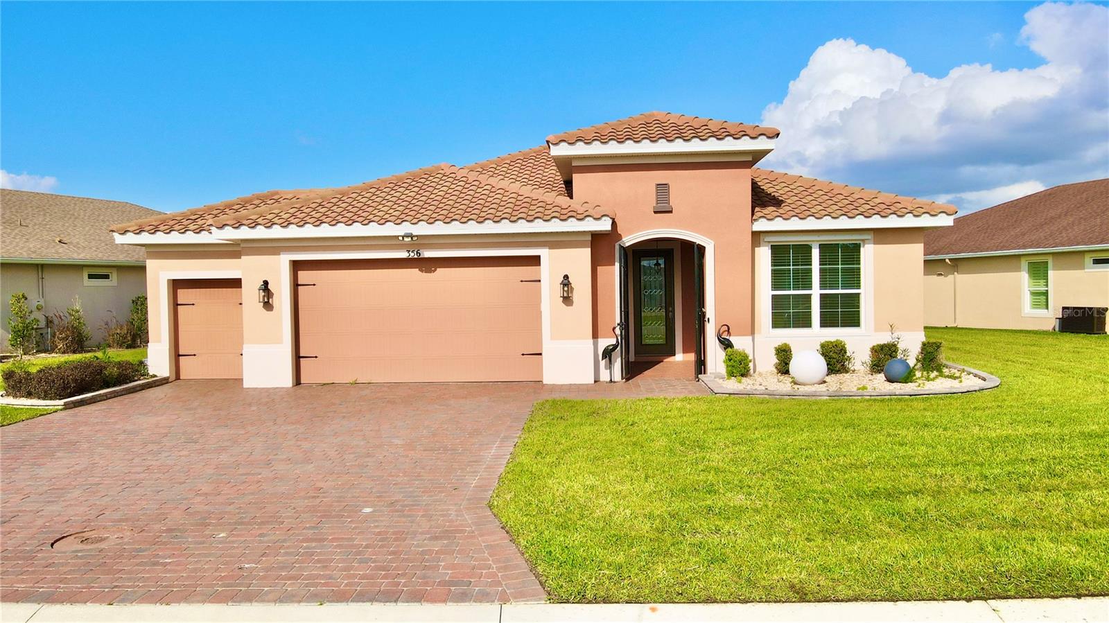 356 BELLA CORTINA DRIVE