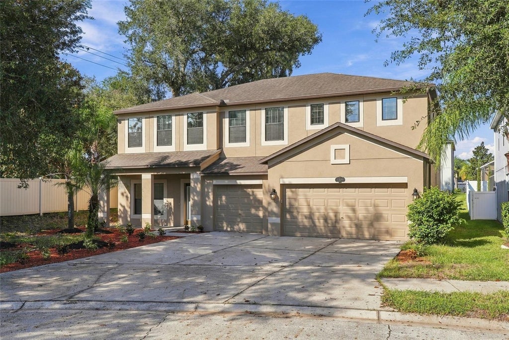 Photo of 1306 Garden Stone Lane, Brandon, FL 33510 (MLS # TB8557399)