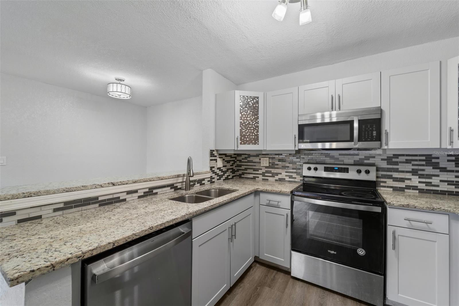 THE GALLERY AT BAYPORT CONDOMI - Residential