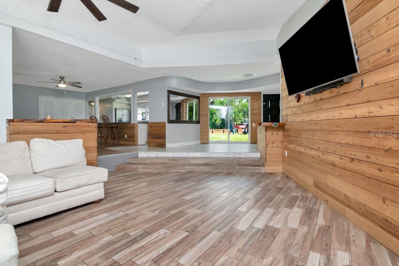 WARREN ESTATES - Residential